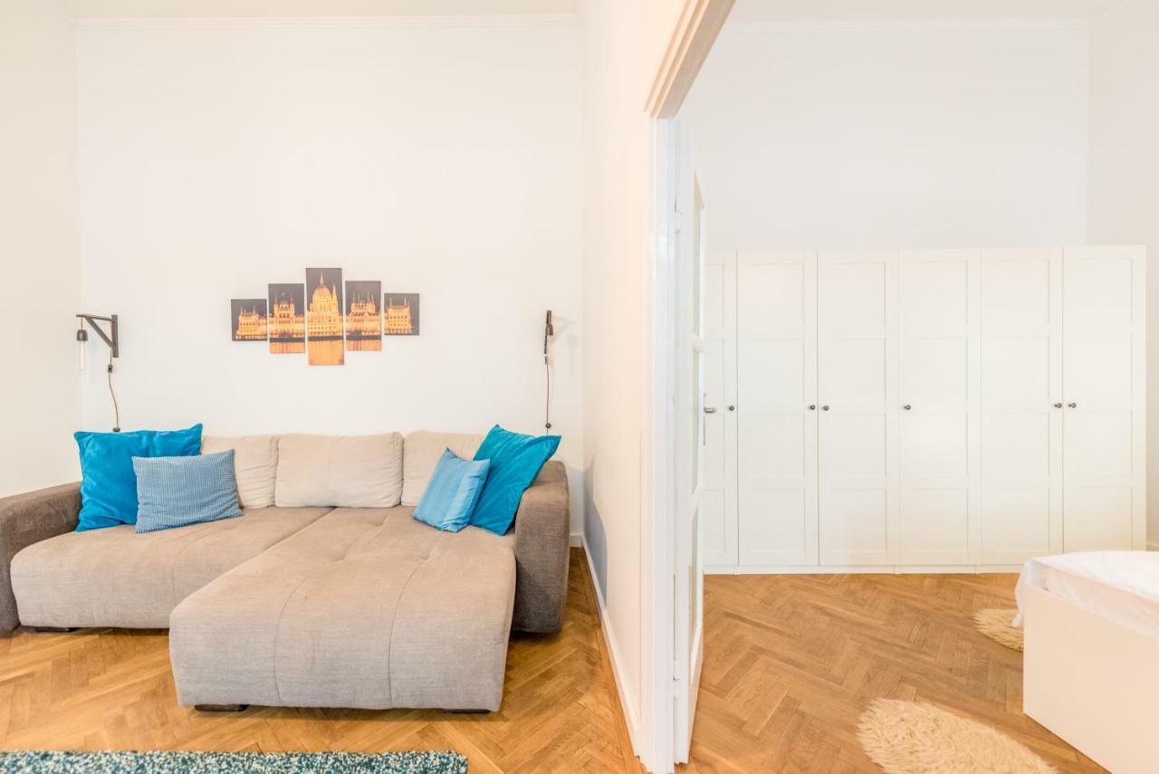 Oasis Apartments - Liberty Square Budapest Kültér fotó