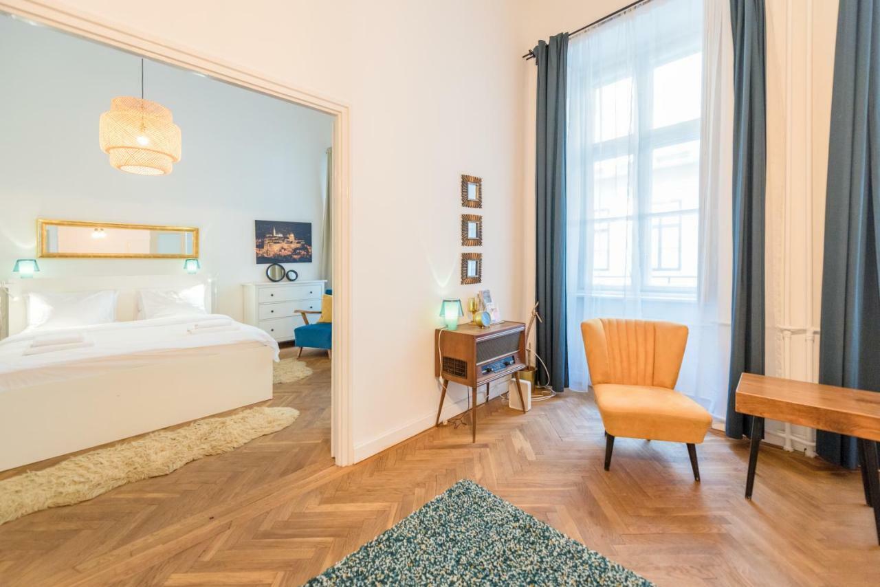 Oasis Apartments - Liberty Square Budapest Kültér fotó